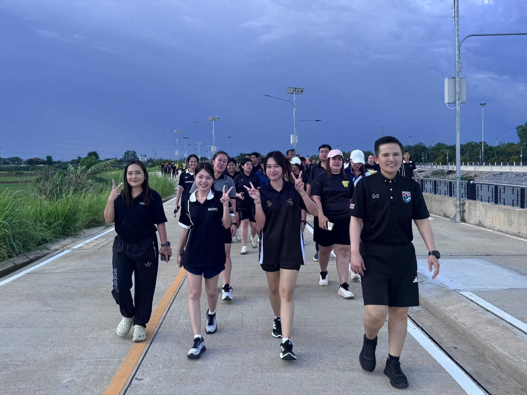 title - ส.ป.ก.อ่างทอง เข้าร่วมกิจกรรม “ผู้ว่าพาเดิน วิ่ง Walk Run ต้าน Stroke Season 2
